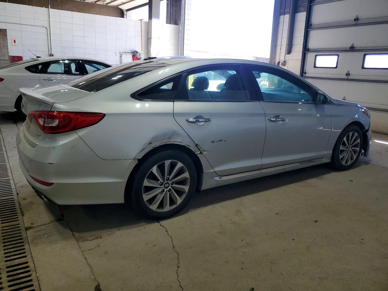 2016 HYUNDAI SONATA