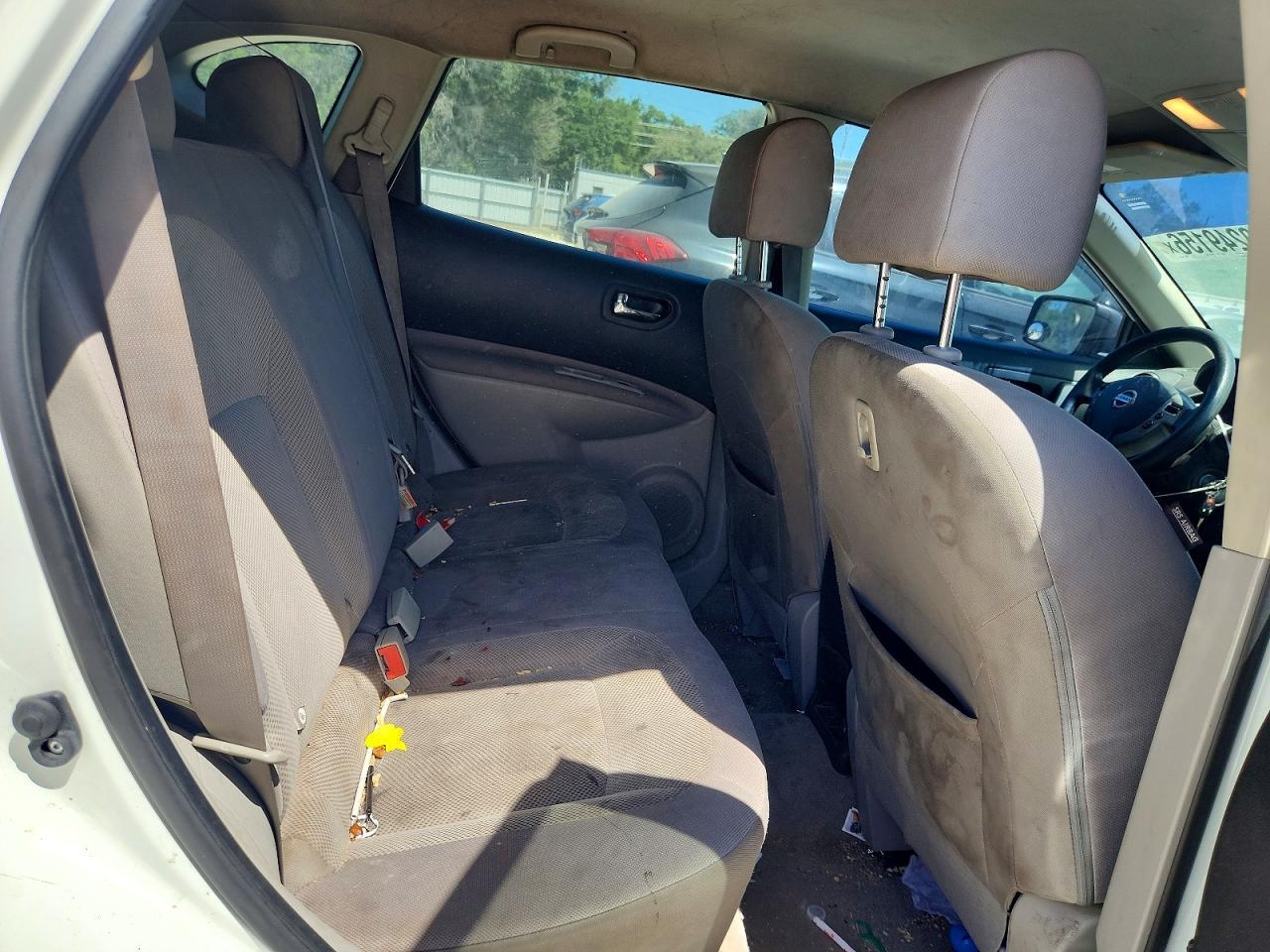 2015 NISSAN ROGUE