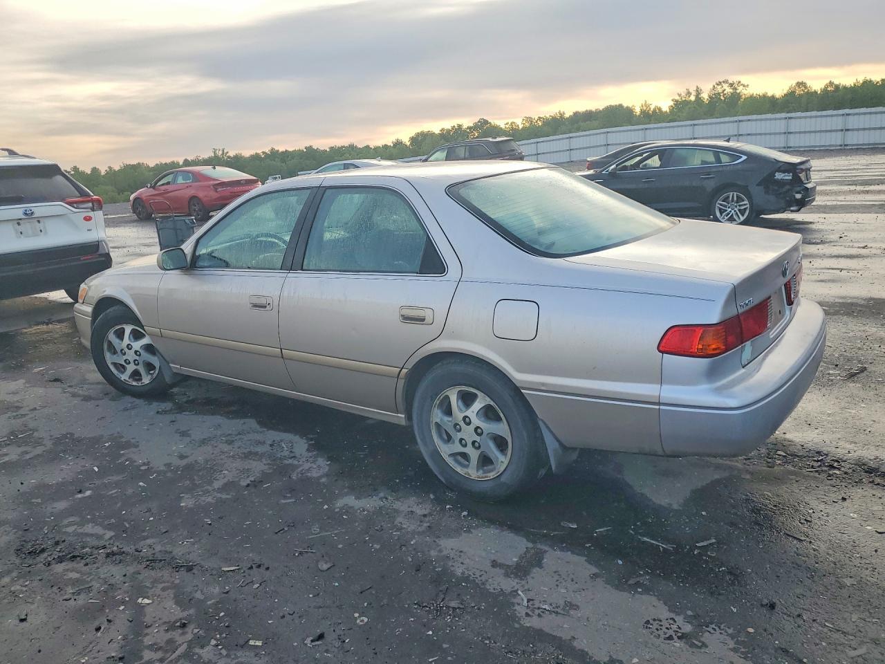 2000 TOYOTA CAMRY