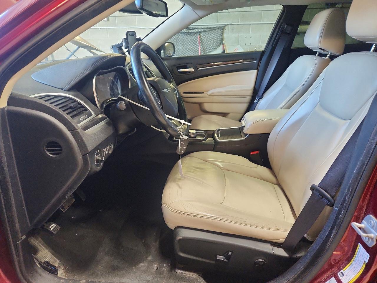 2016 CHRYSLER 300