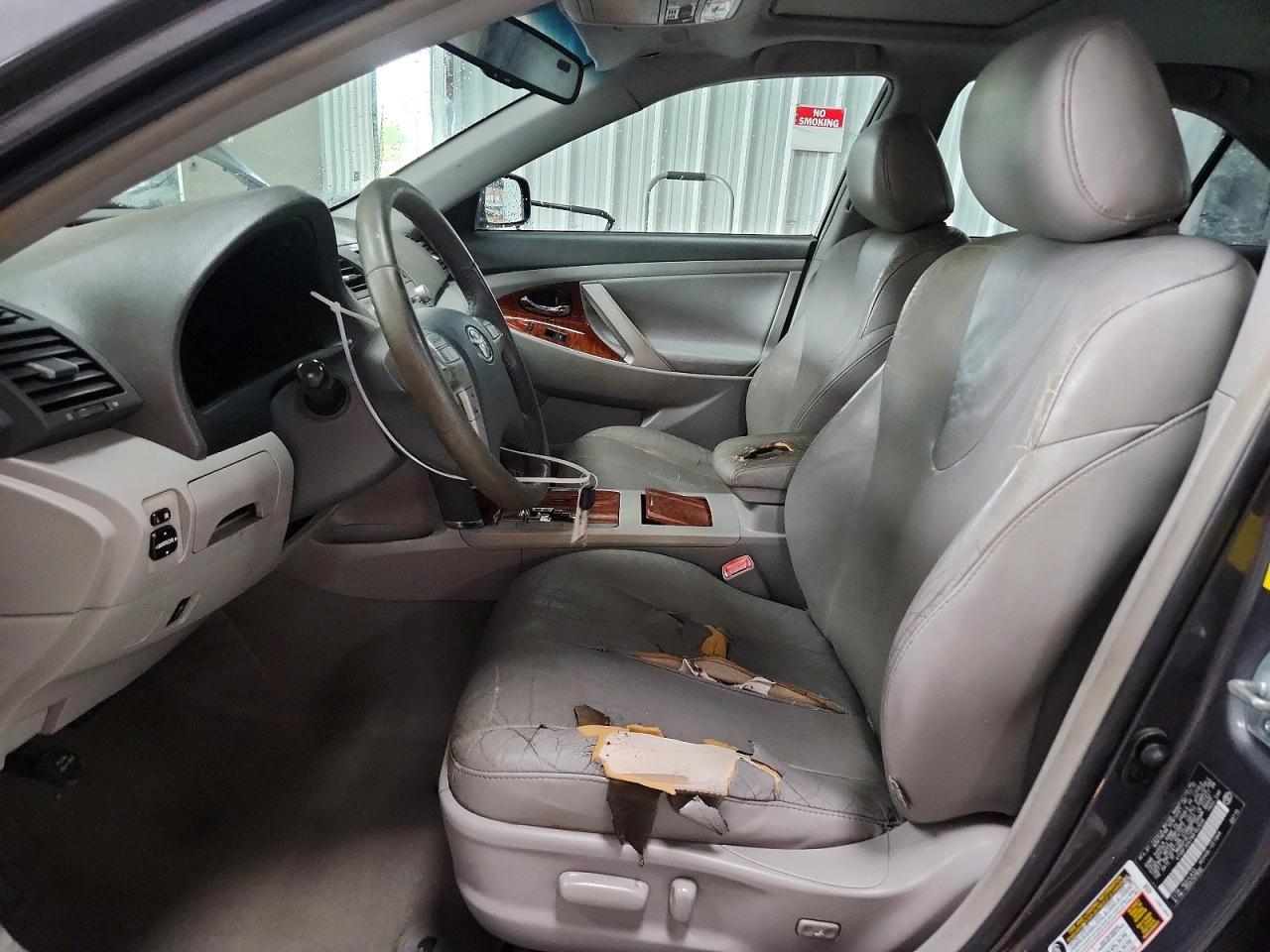 2011 TOYOTA CAMRY