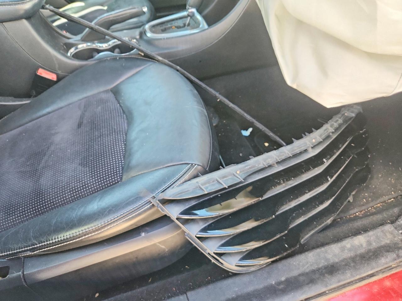2013 CHRYSLER 200