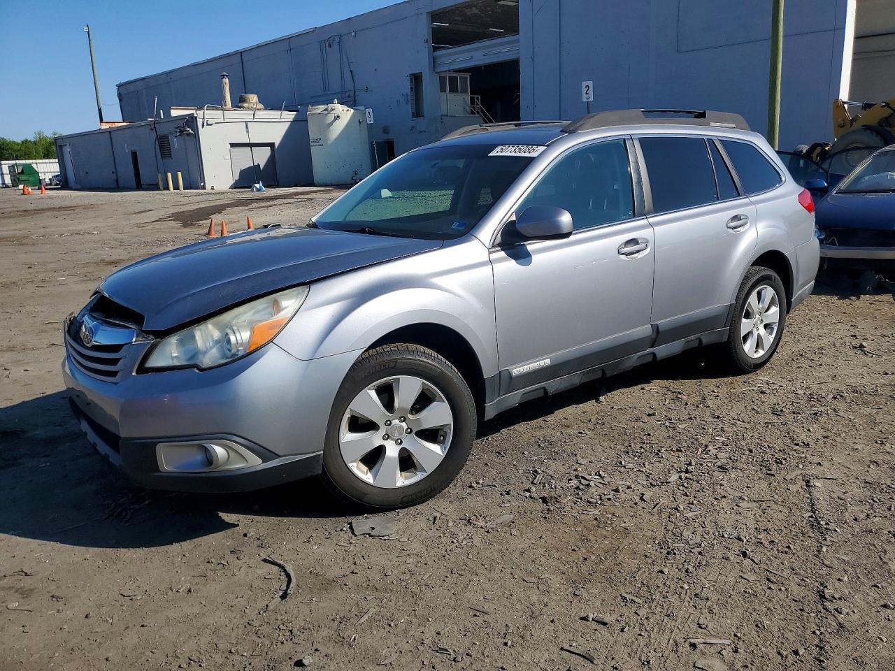 2010 SUBARU Outback