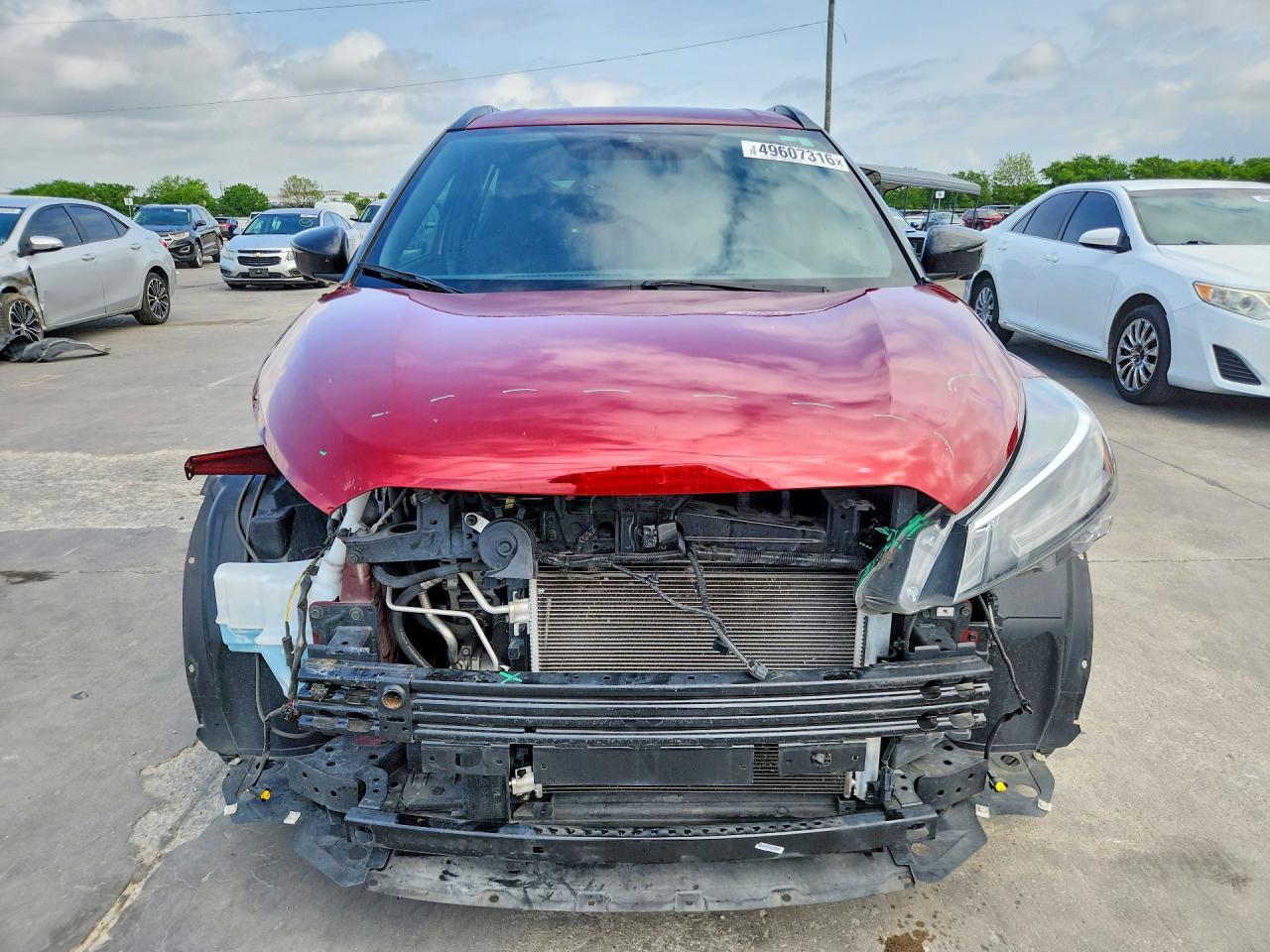 2024 NISSAN KICKS