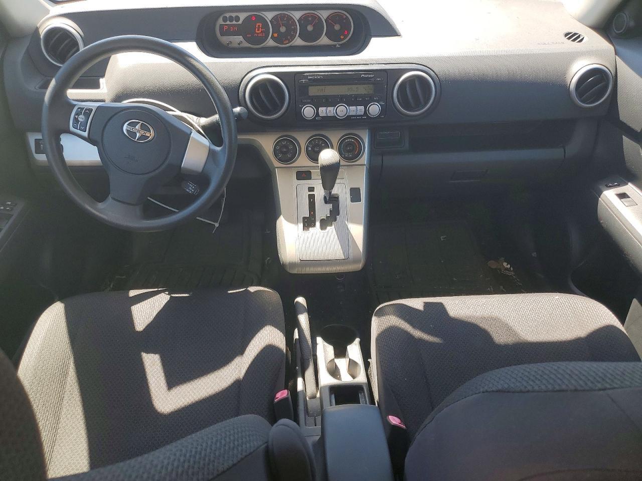 2009 SCION xB