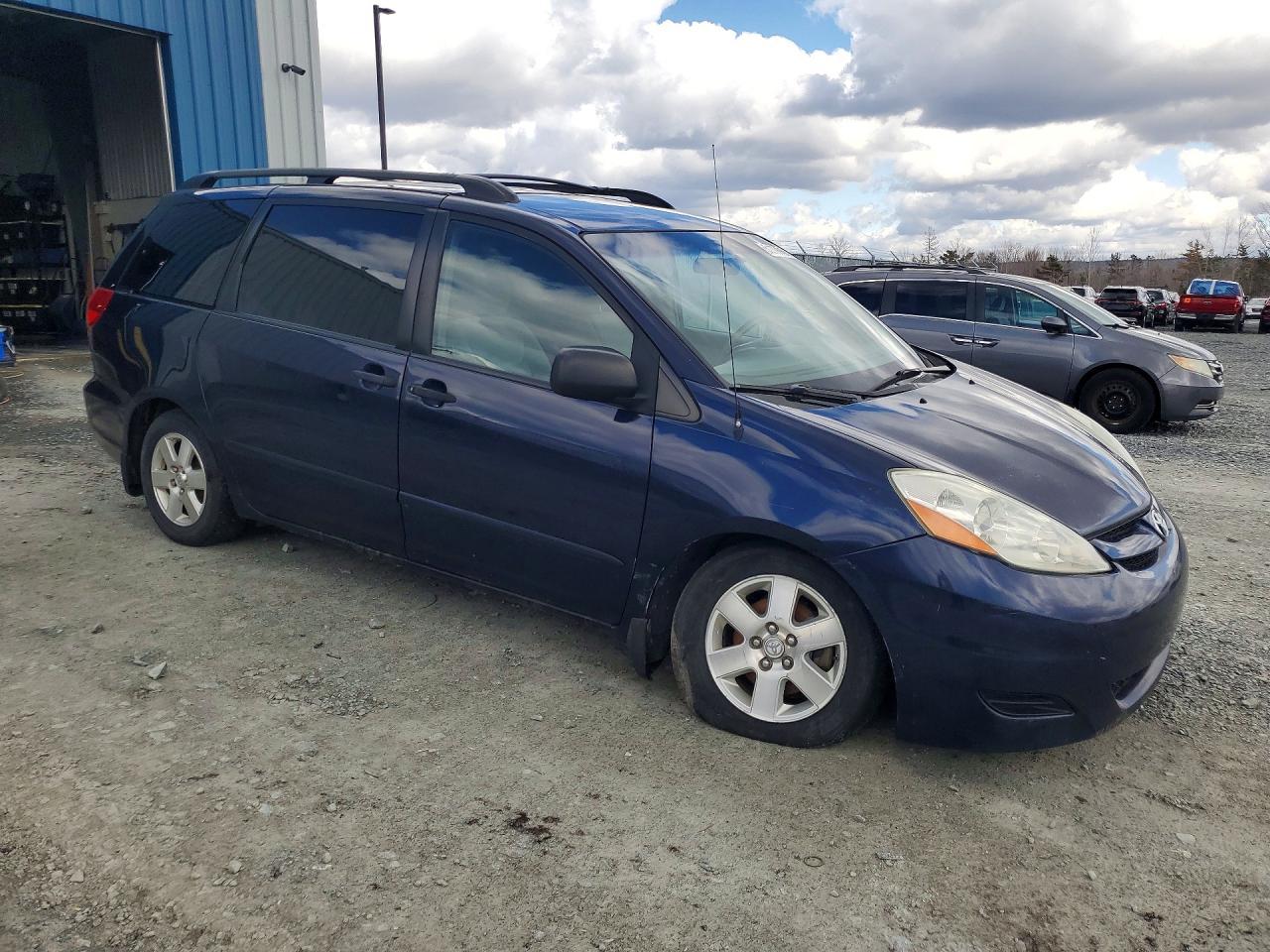 2006 TOYOTA SIENNA