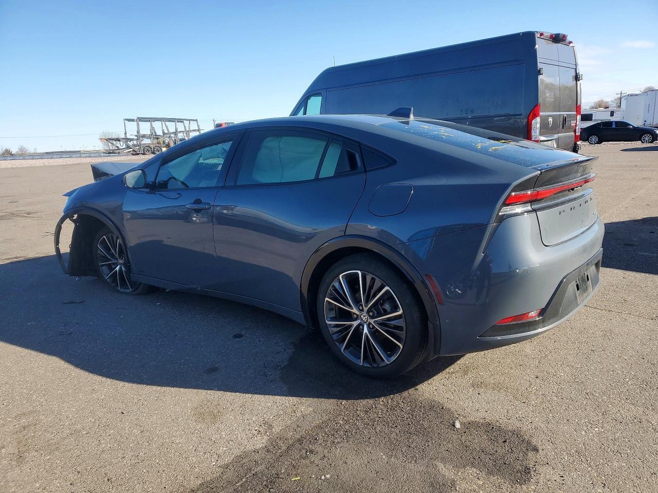 2024 TOYOTA PRIUS