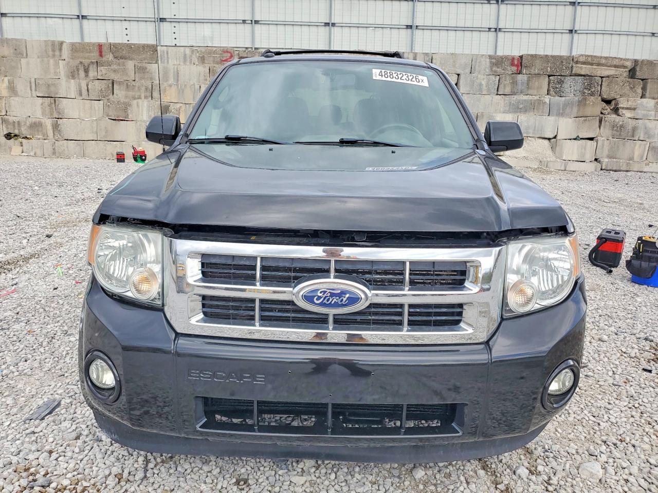 2011 FORD ESCAPE