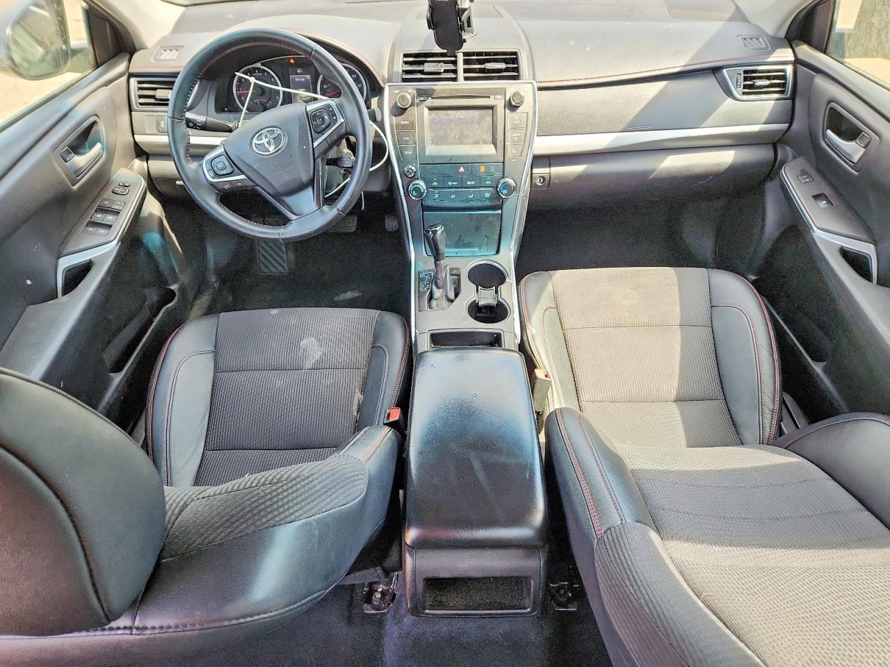 2017 TOYOTA CAMRY