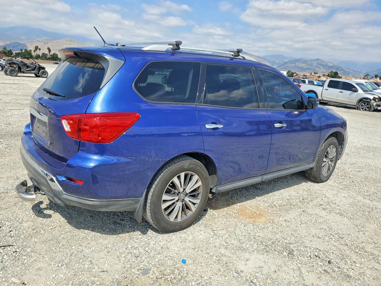 2018 NISSAN PATHFINDER