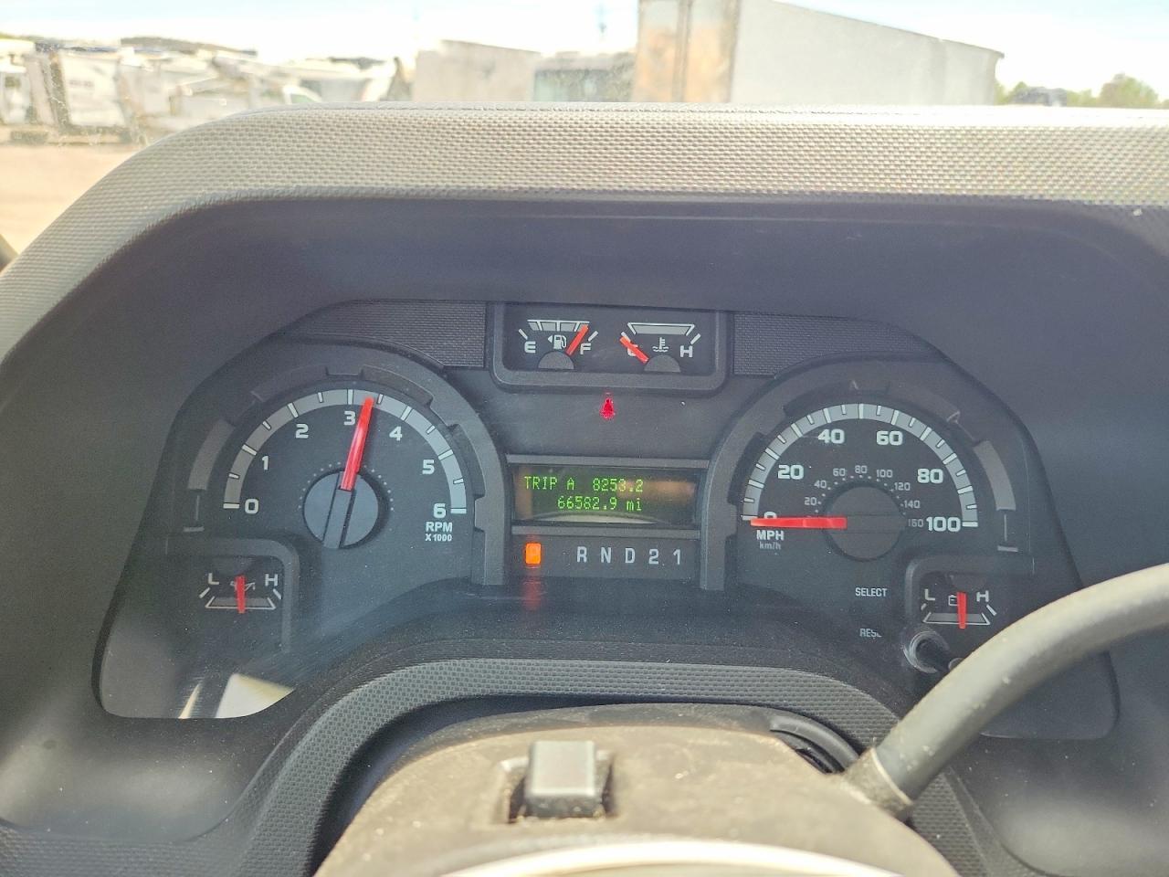 2010 FORD Econoline E350