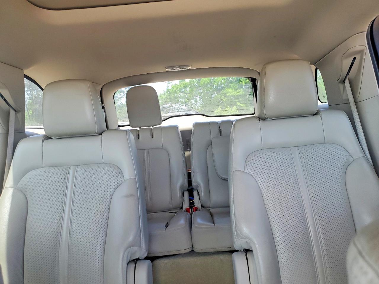 2011 LINCOLN MKT