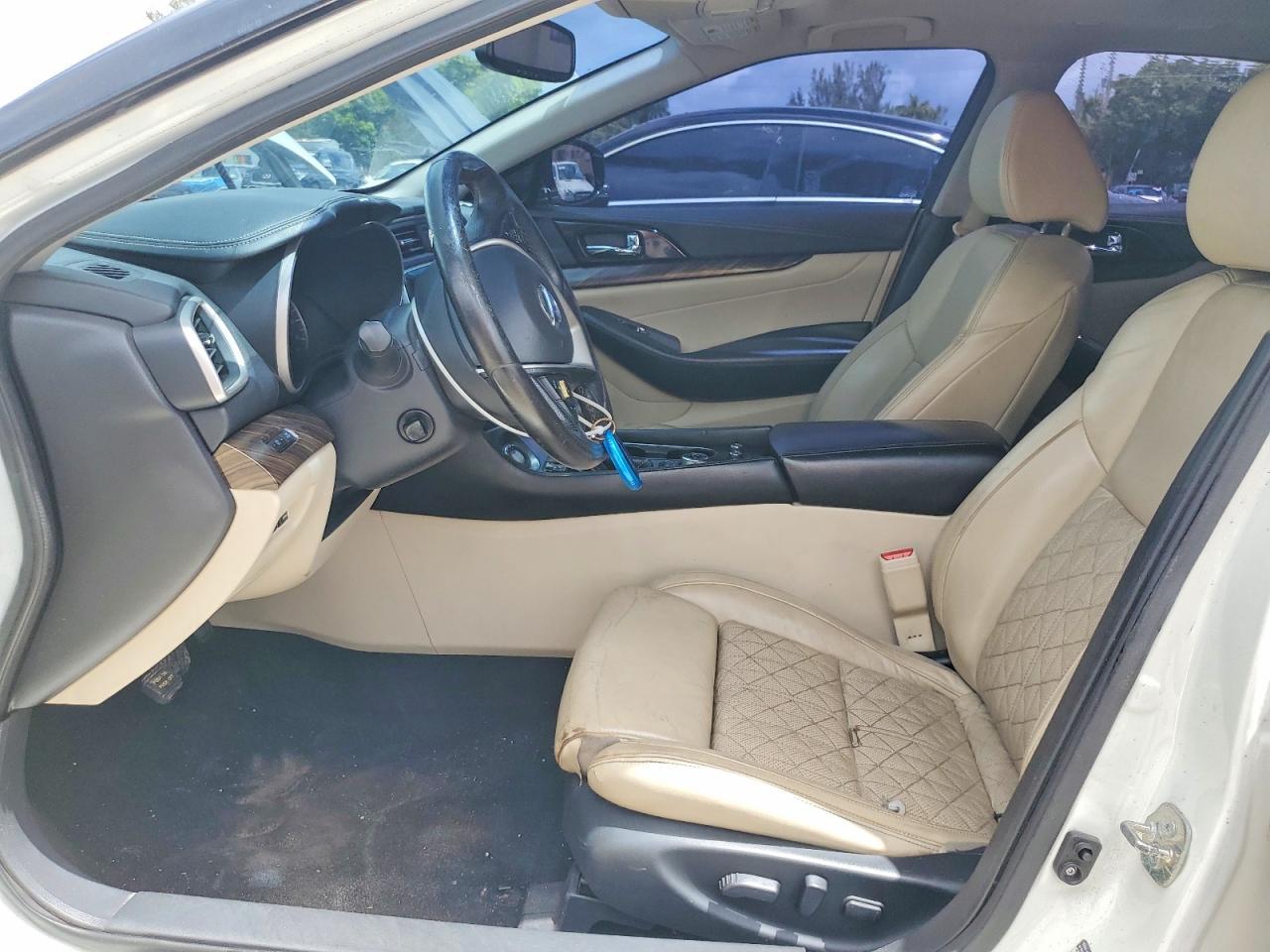 2016 NISSAN Maxima
