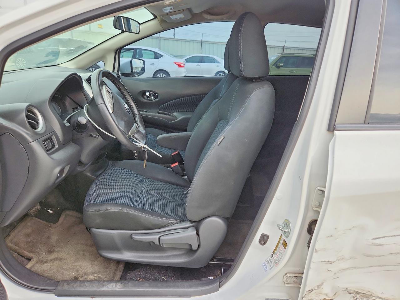 2016 NISSAN Versa Note