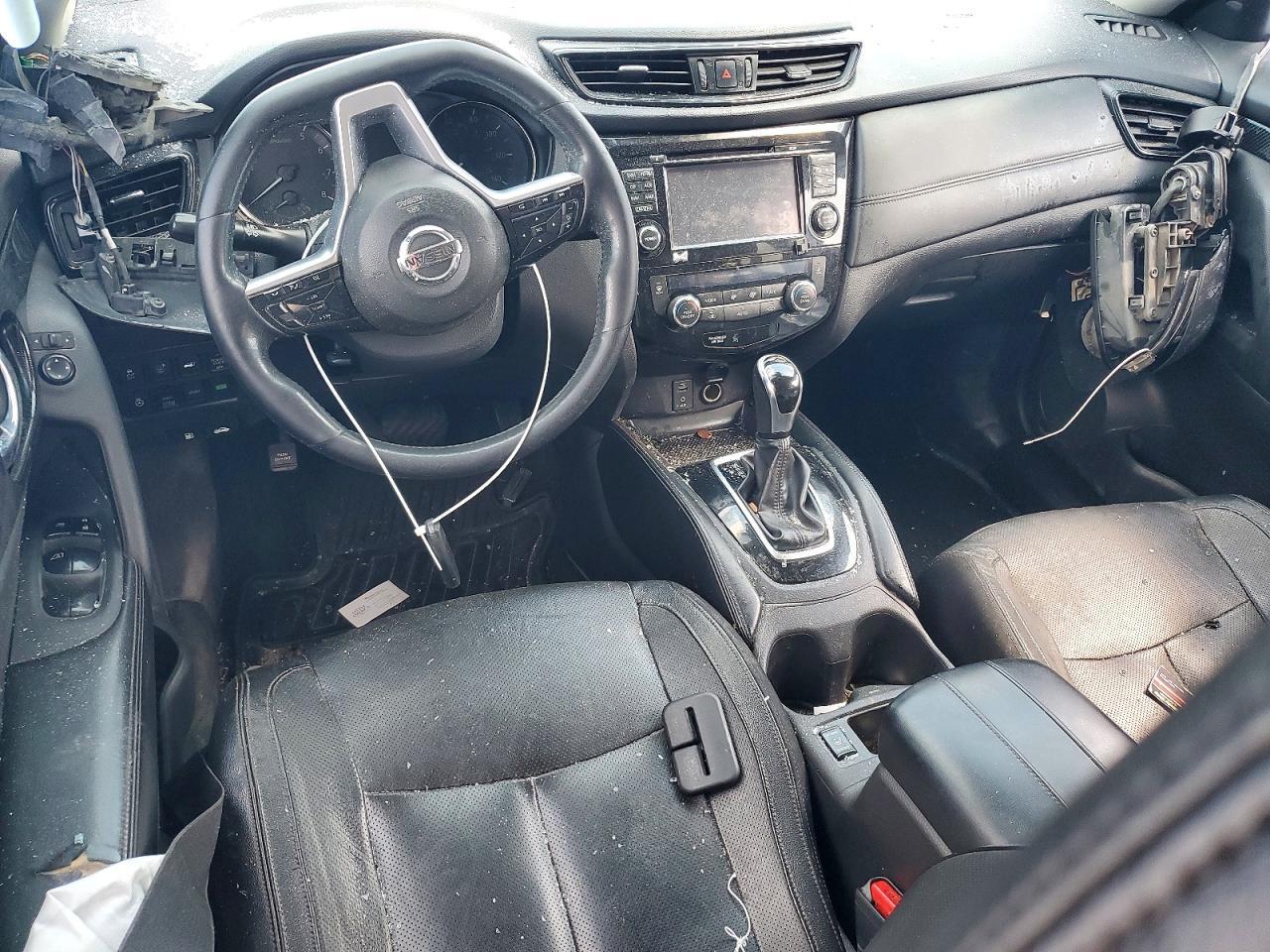 2017 NISSAN ROGUE