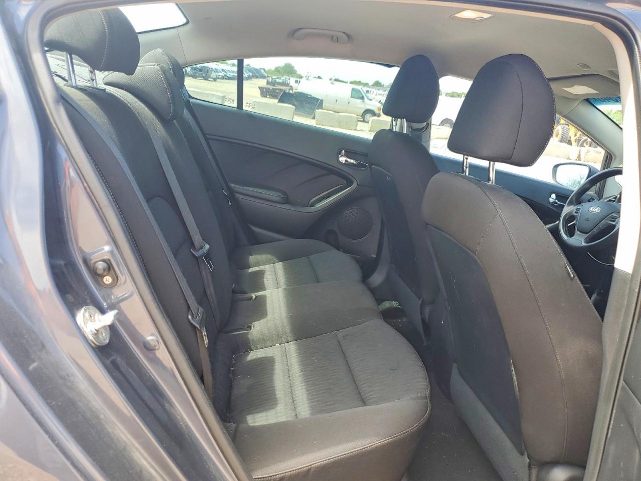 2016 KIA FORTE