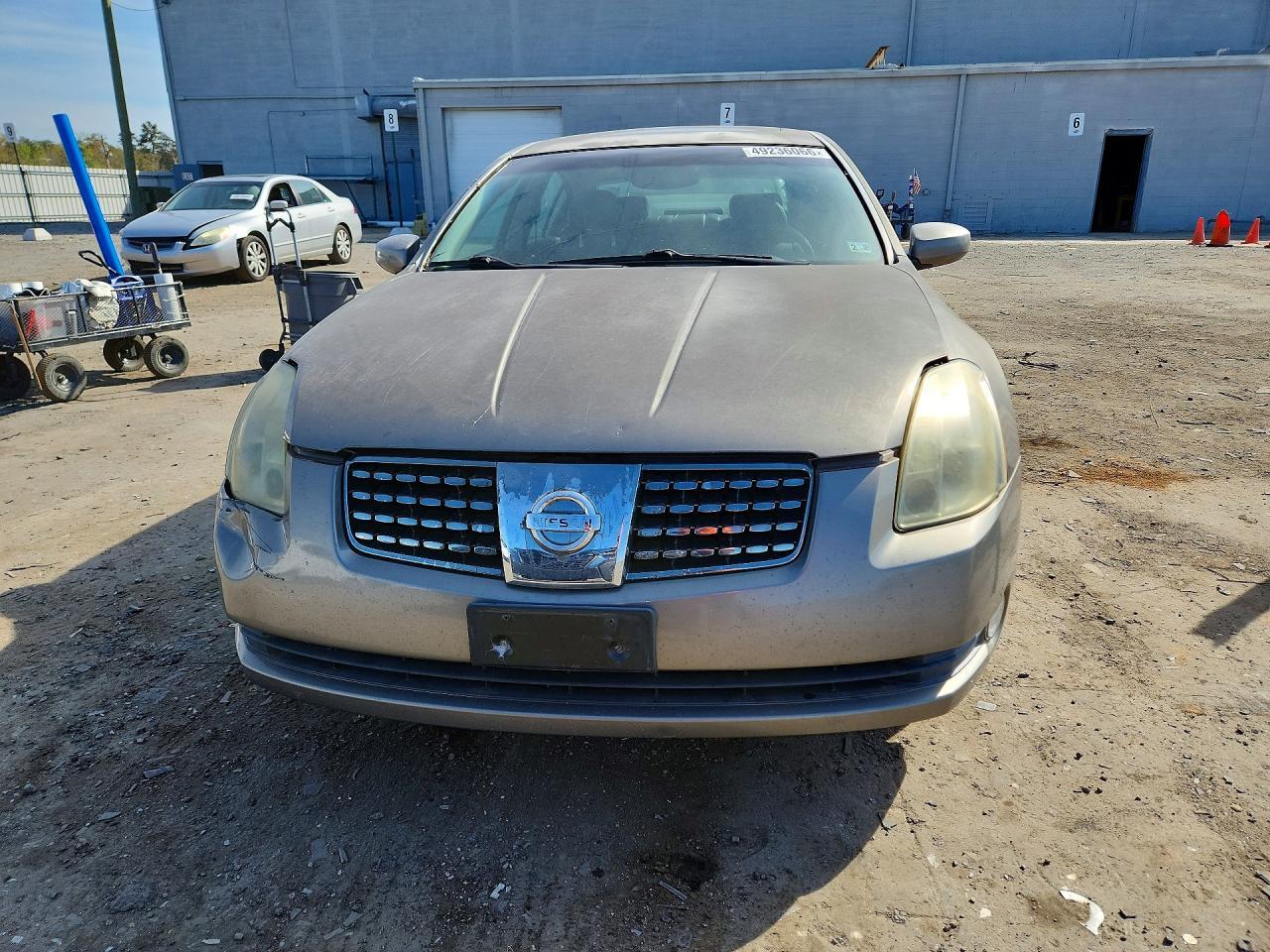 2005 NISSAN Maxima