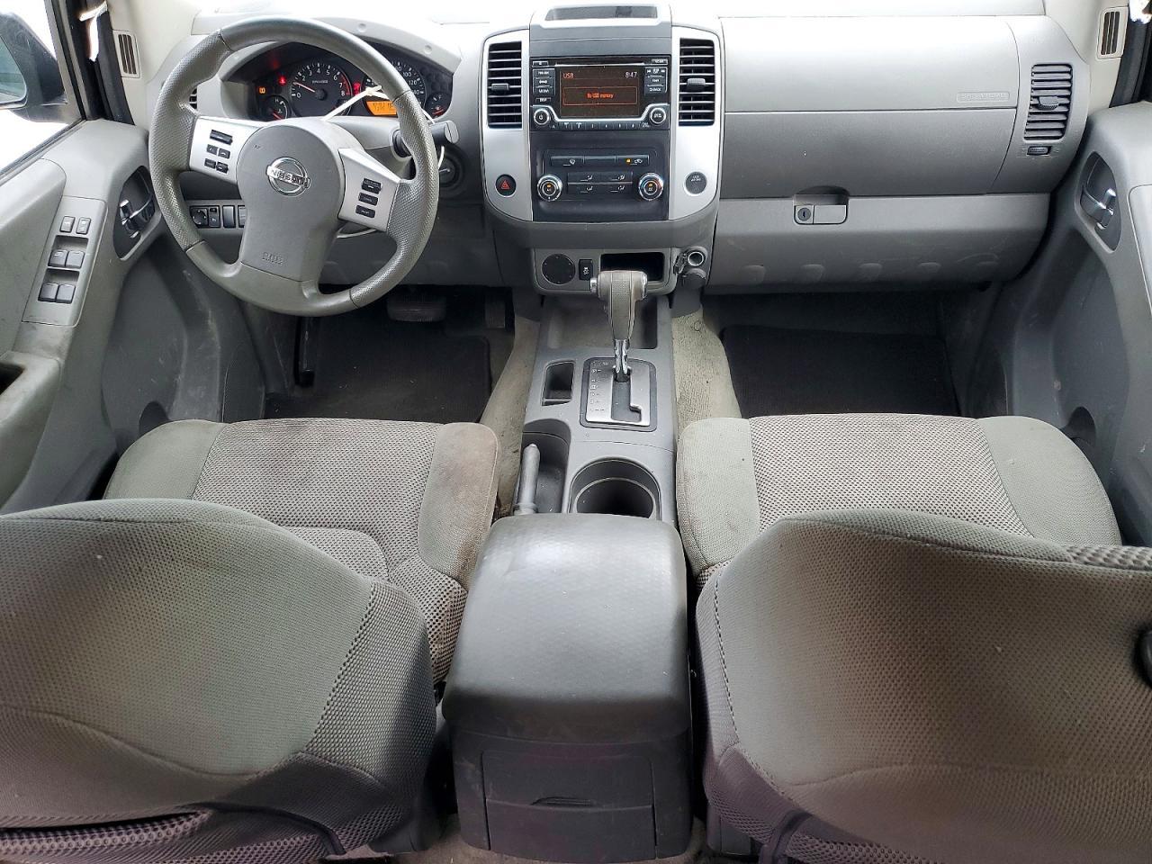 2015 NISSAN Frontier