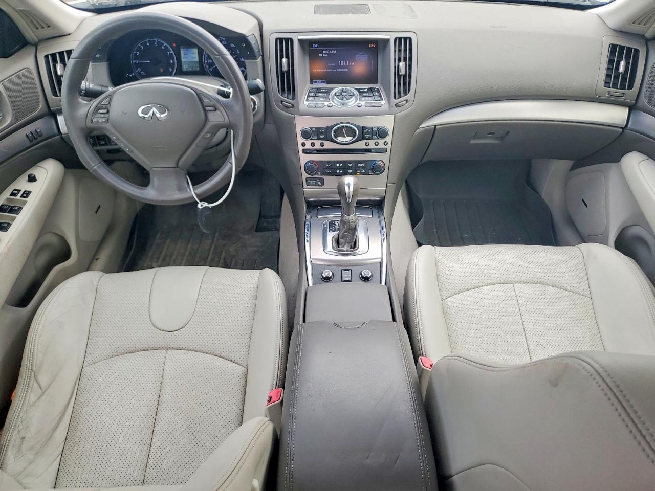 2011 INFINITI G37