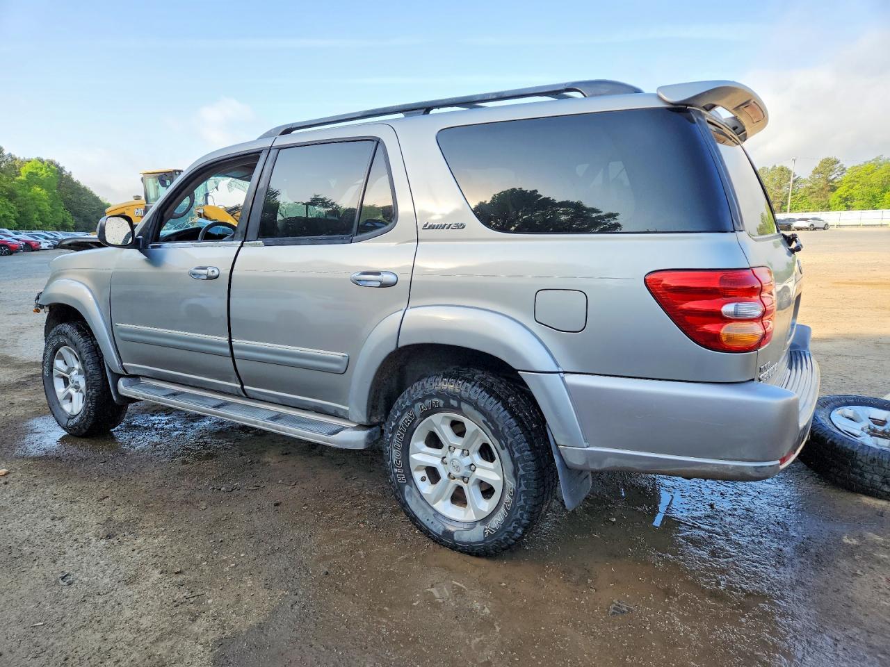2004 TOYOTA Sequoia