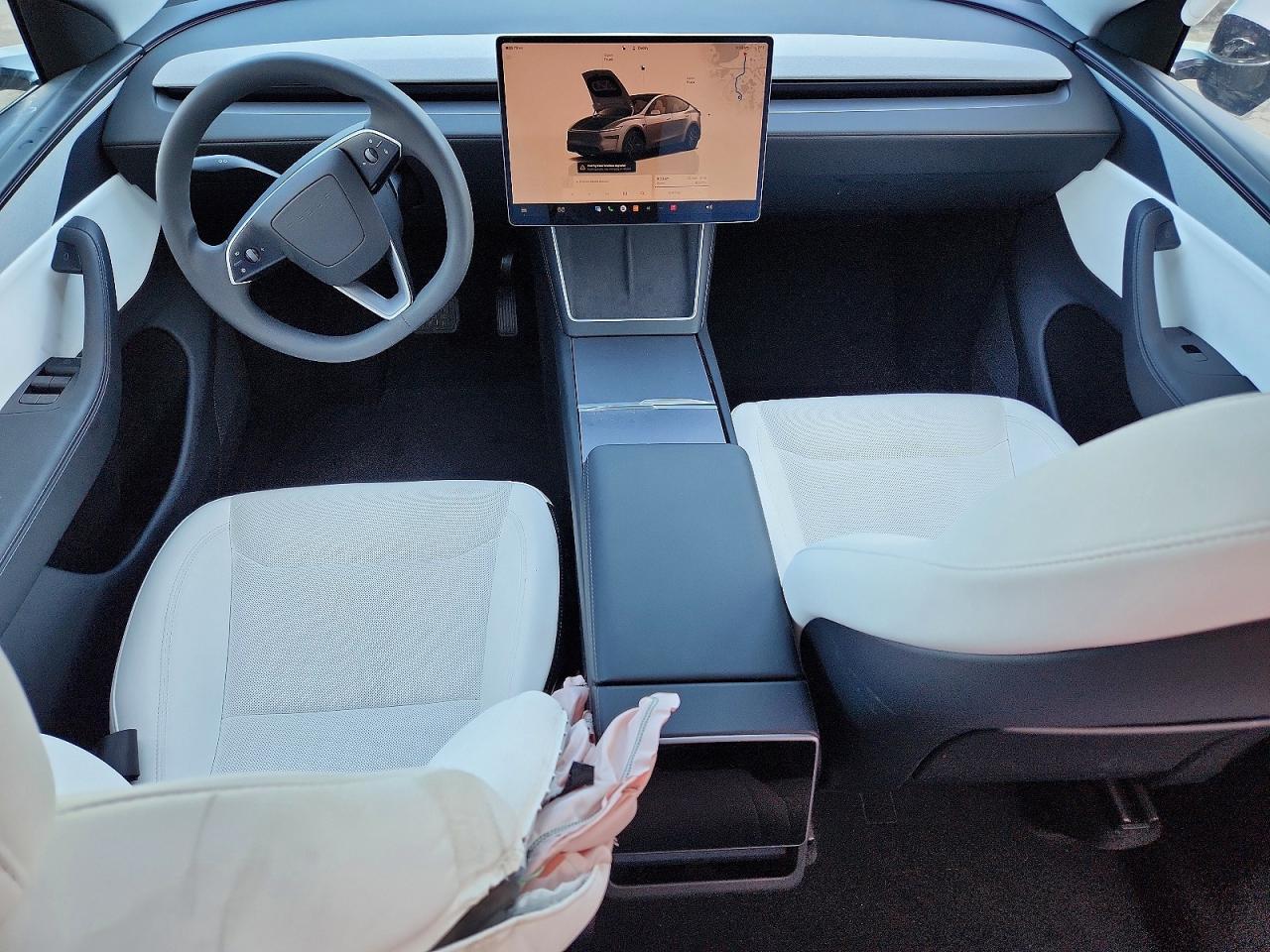 2026 TESLA MODEL Y