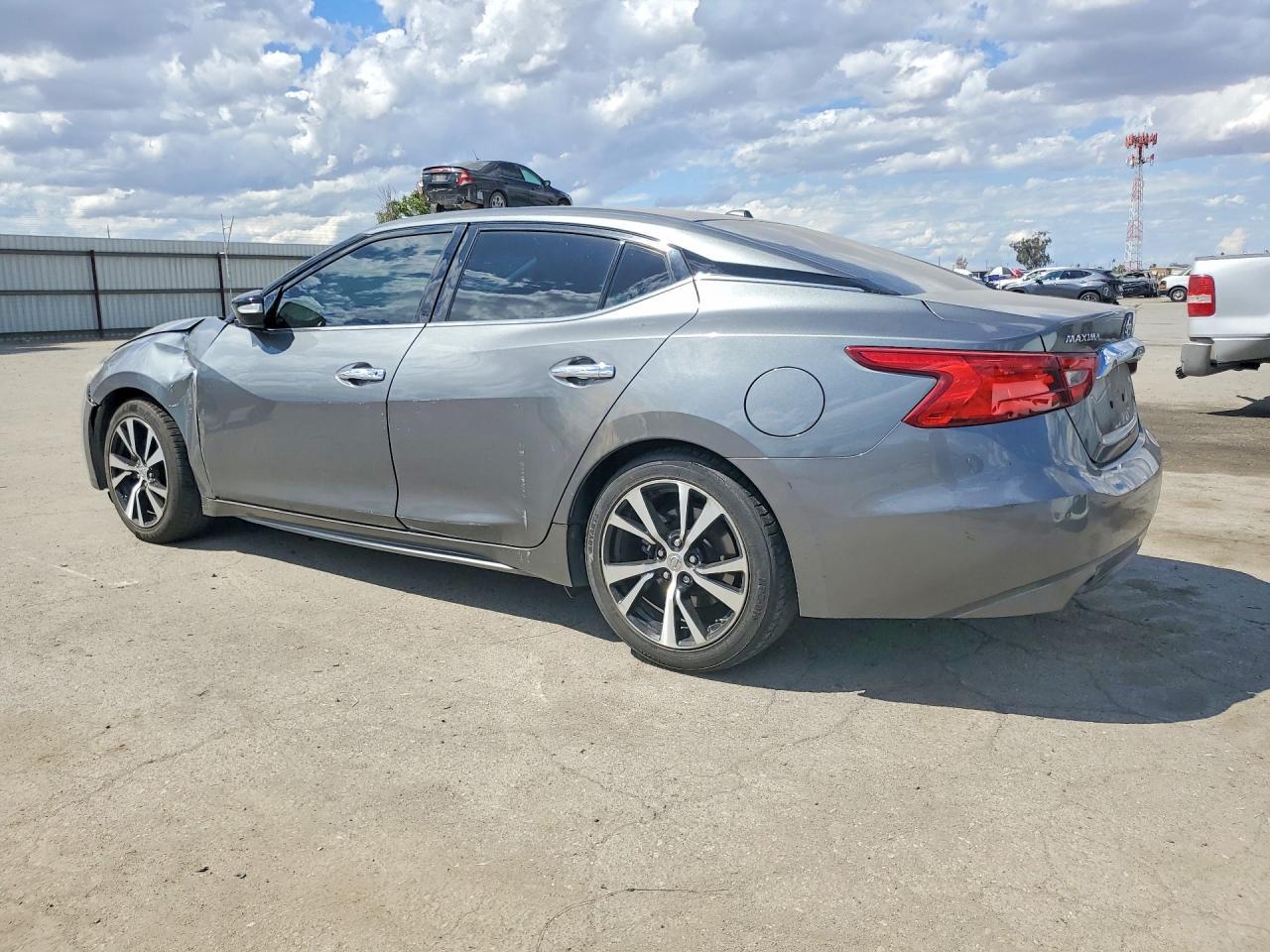 2018 NISSAN Maxima