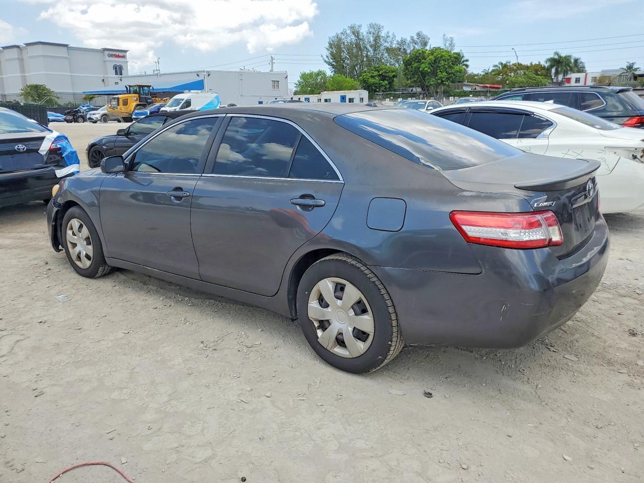 2010 TOYOTA CAMRY