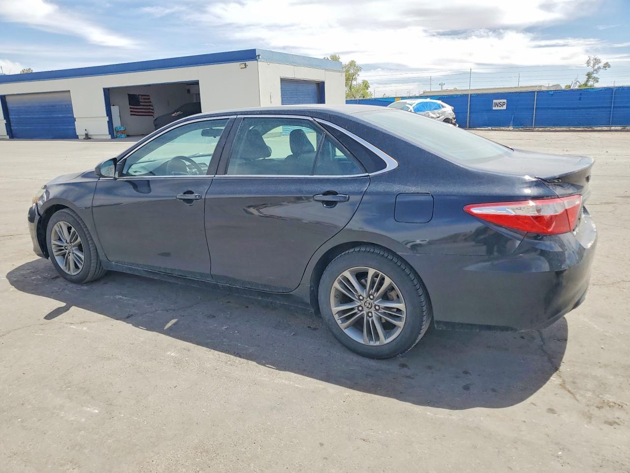 2016 TOYOTA CAMRY