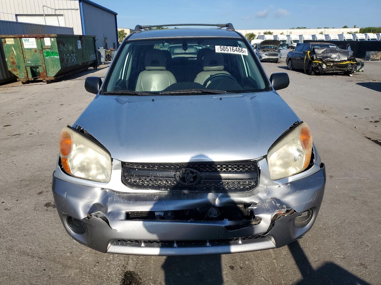 2004 TOYOTA RAV4