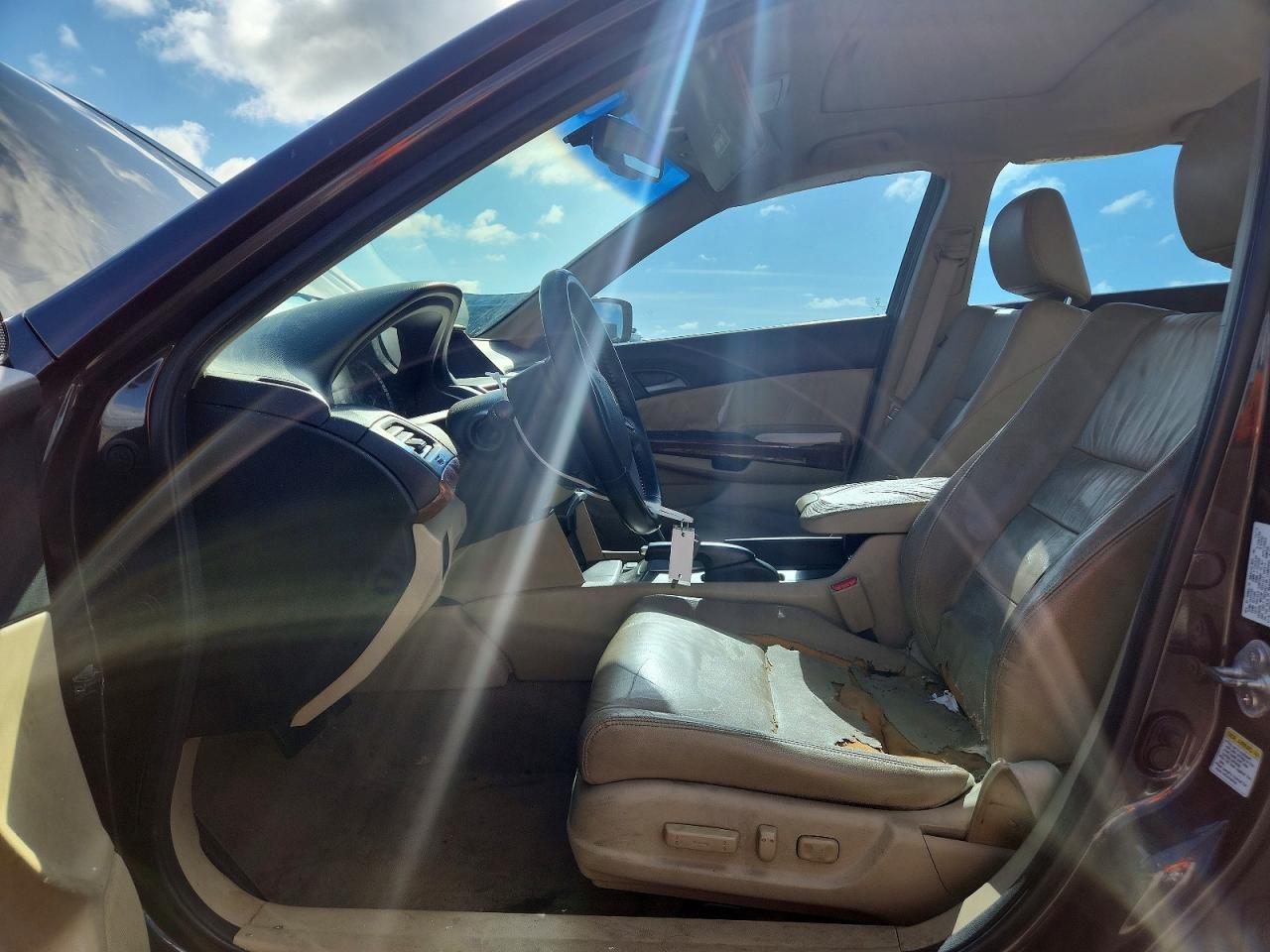 2011 HONDA ACCORD