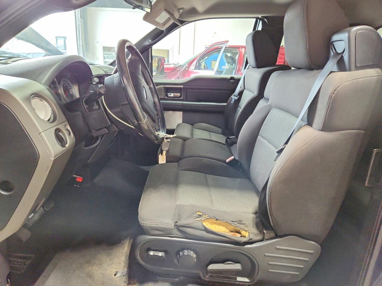 2004 FORD F-150 Lightning