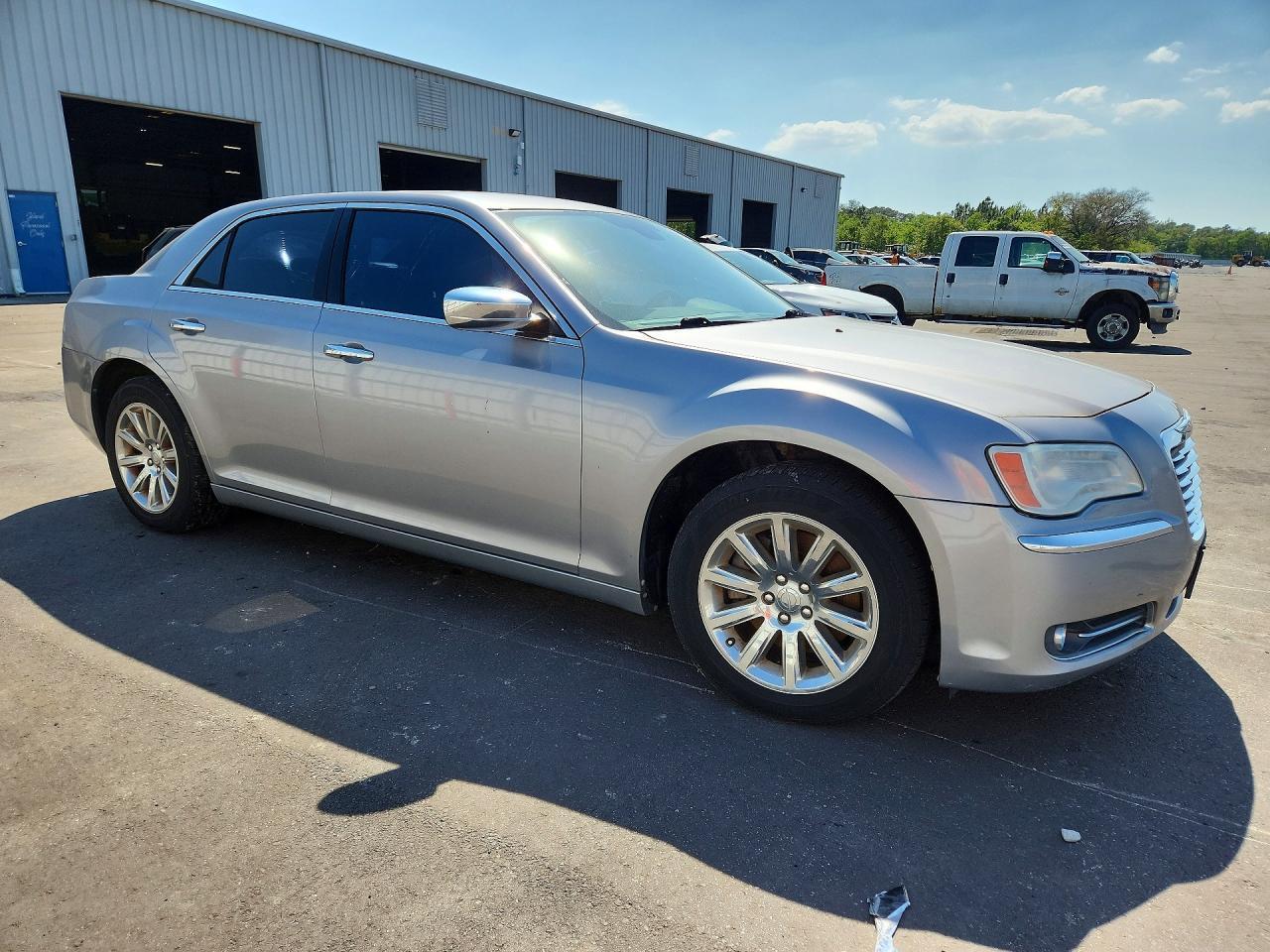 2011 CHRYSLER 300