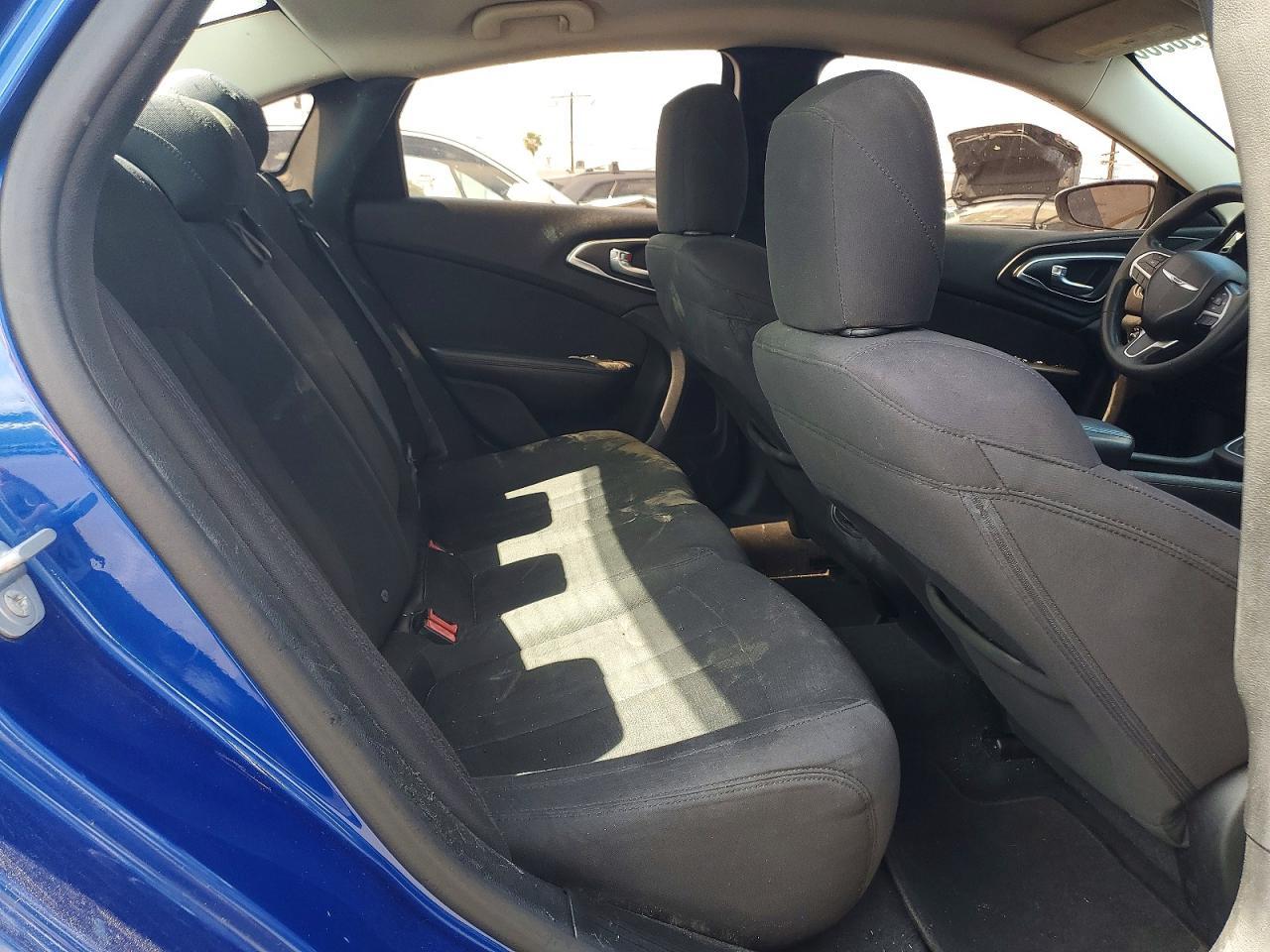 2015 CHRYSLER 200