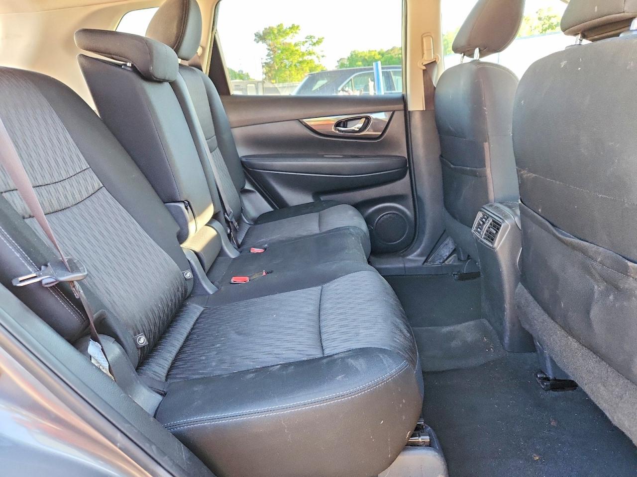 2017 NISSAN ROGUE
