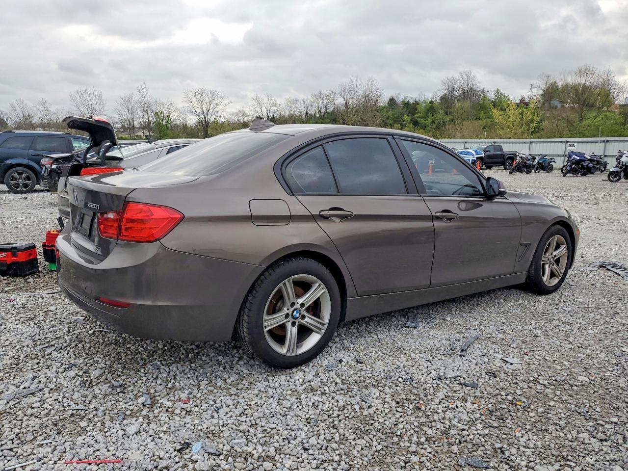2014 BMW 3 SERIES