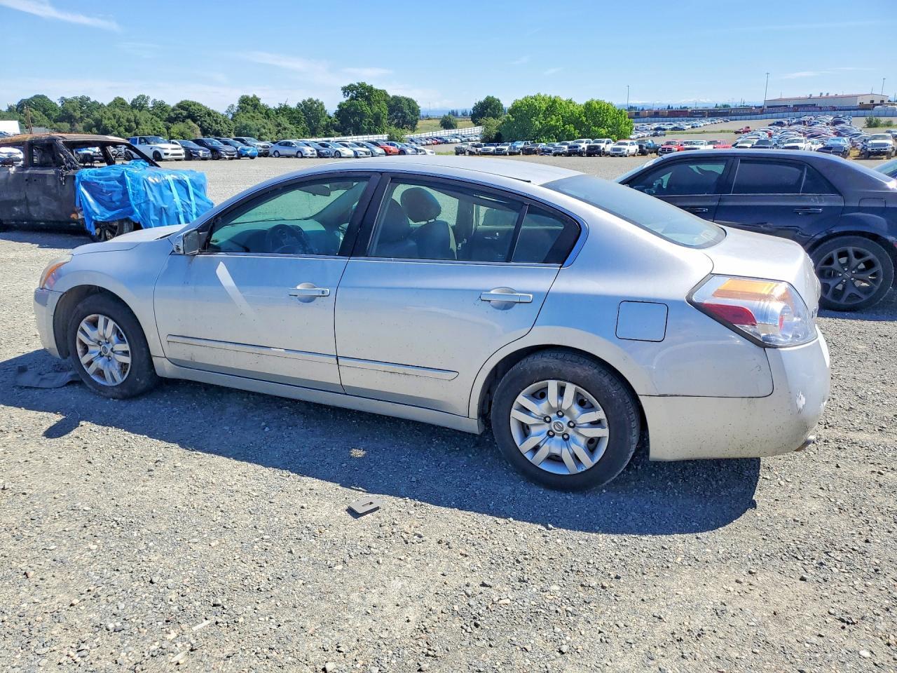 2010 NISSAN ALTIMA