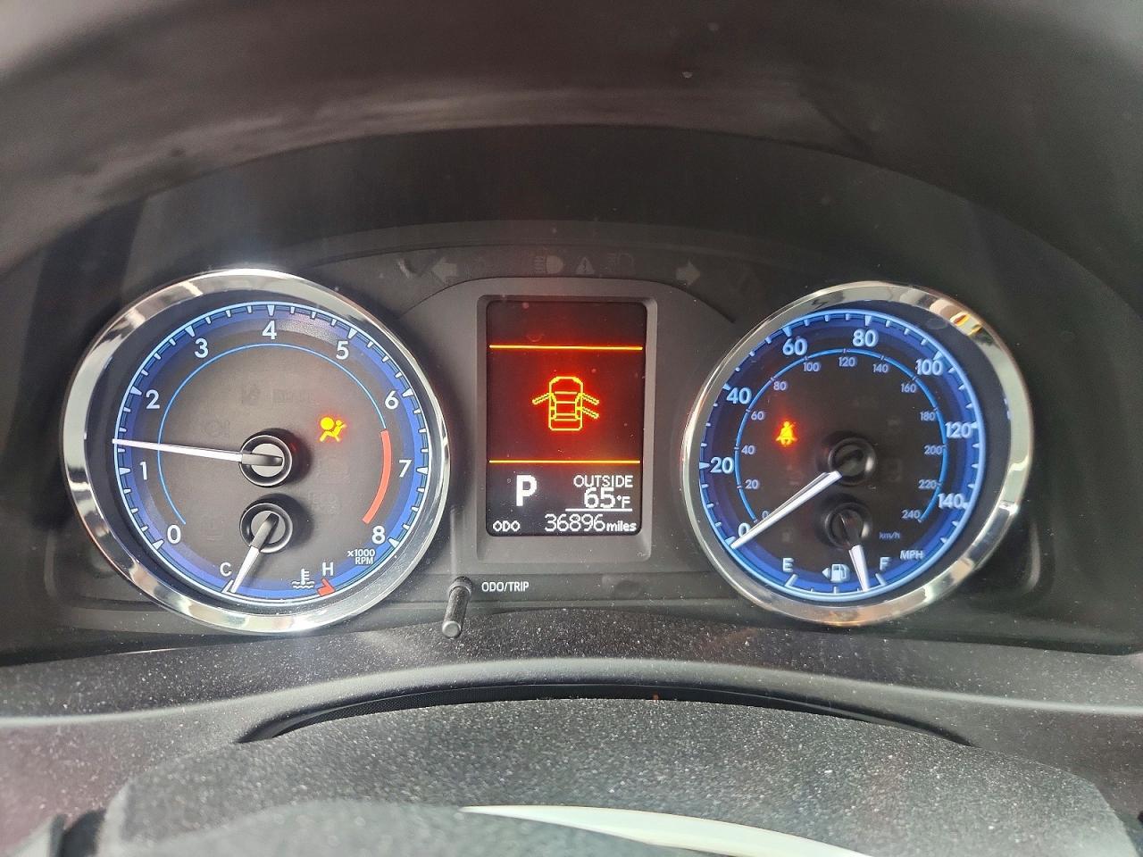 2018 TOYOTA COROLLA