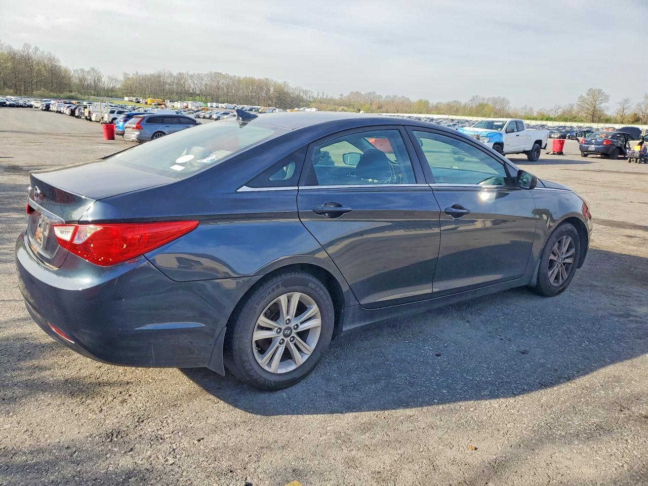 2011 HYUNDAI SONATA