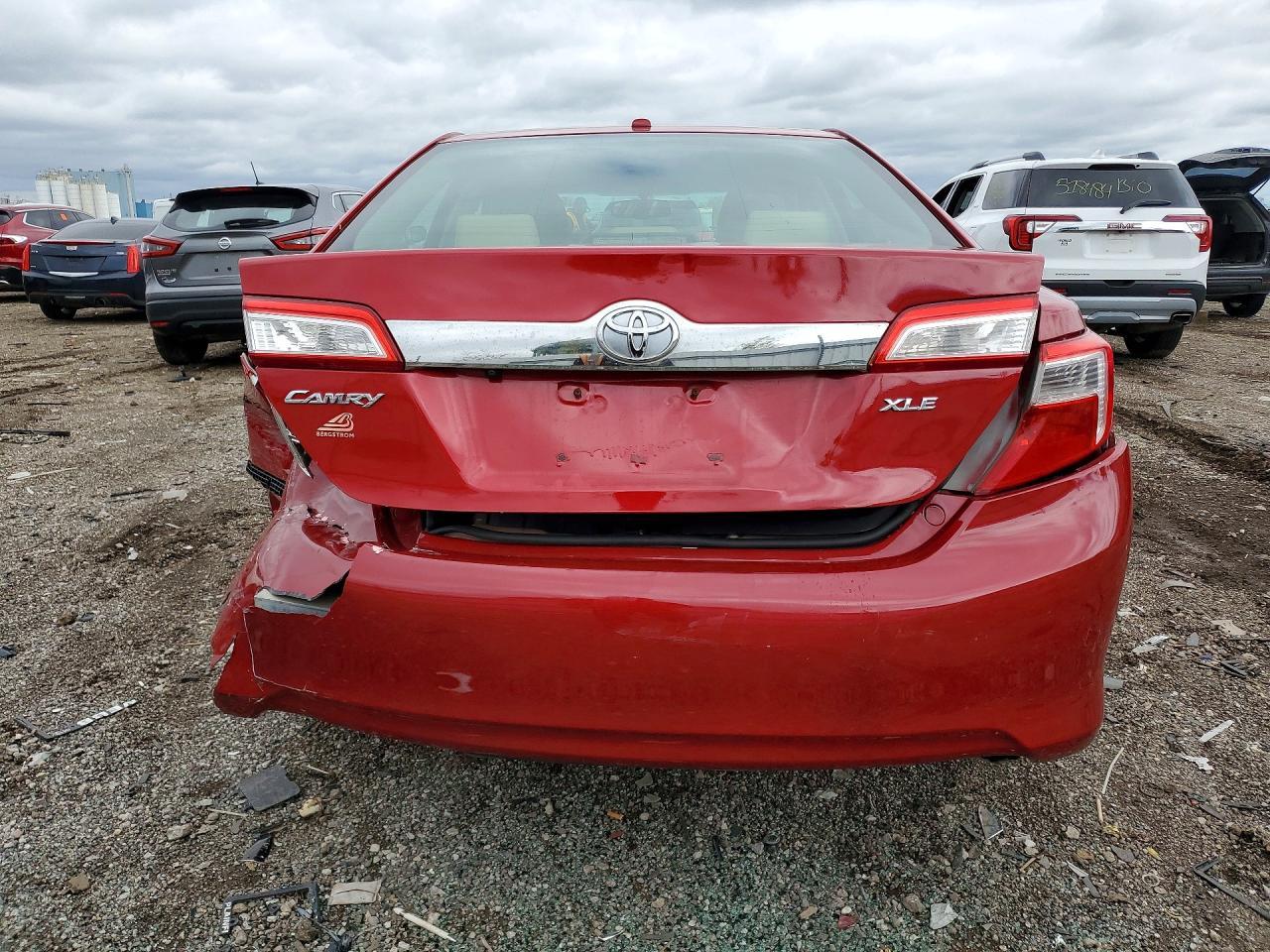 2014 TOYOTA CAMRY