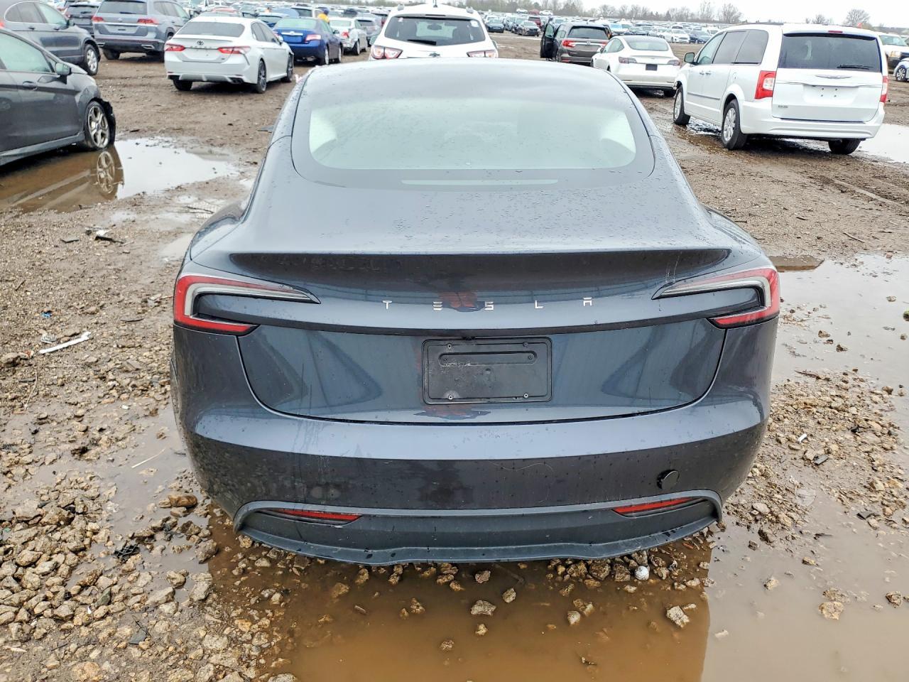 2024 TESLA MODEL 3