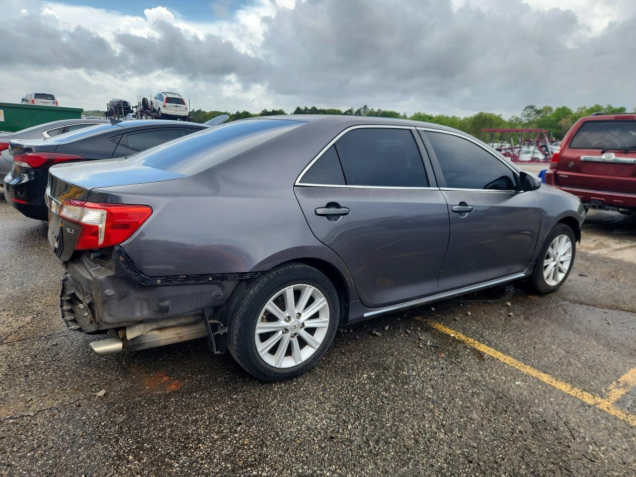 2014 TOYOTA CAMRY