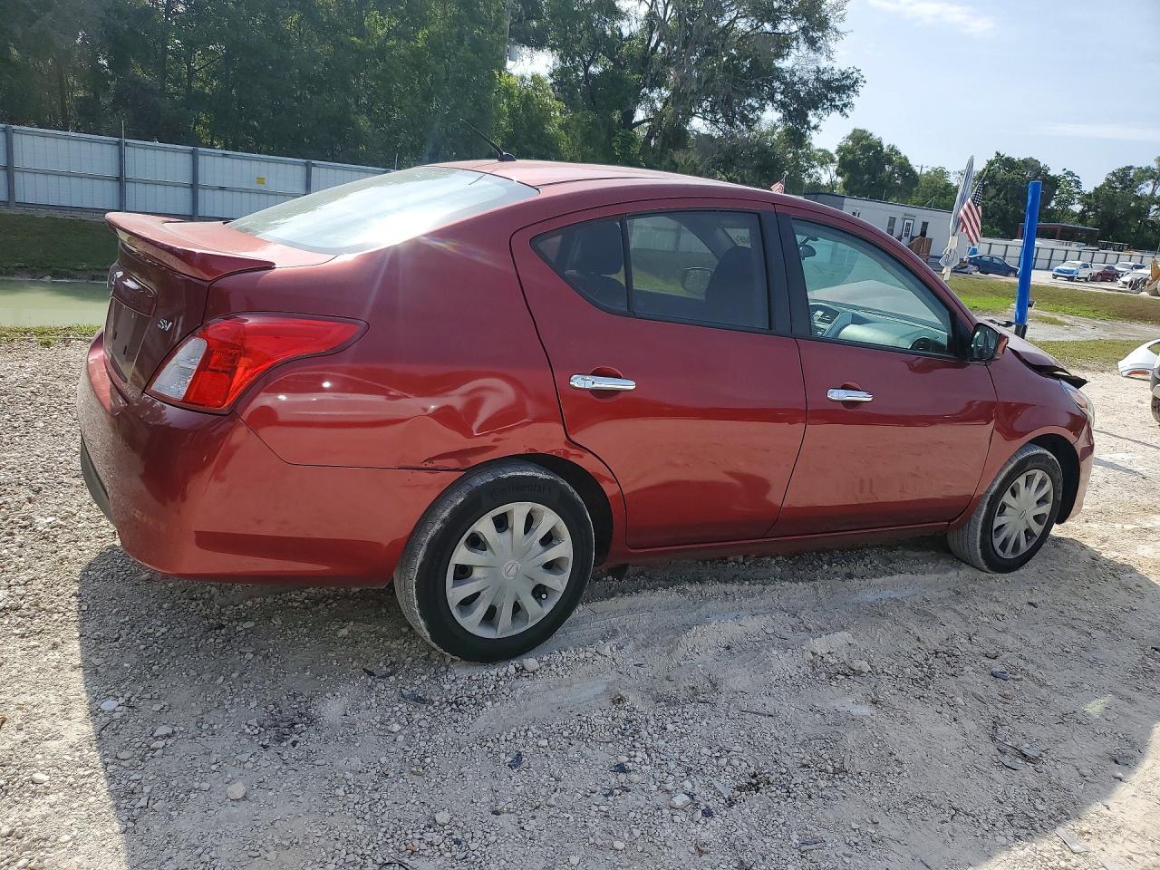 2018 NISSAN VERSA