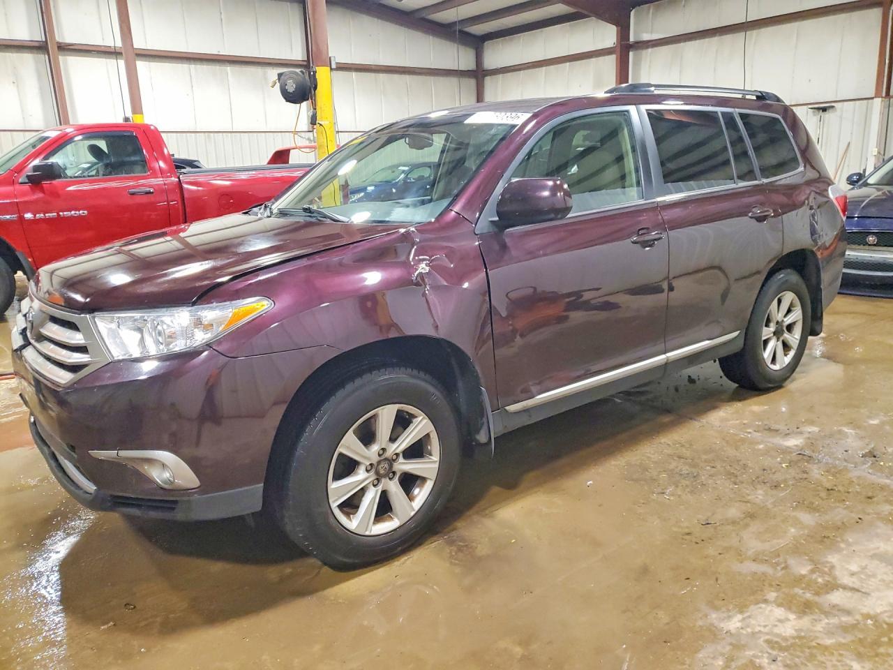 2013 TOYOTA HIGHLANDER