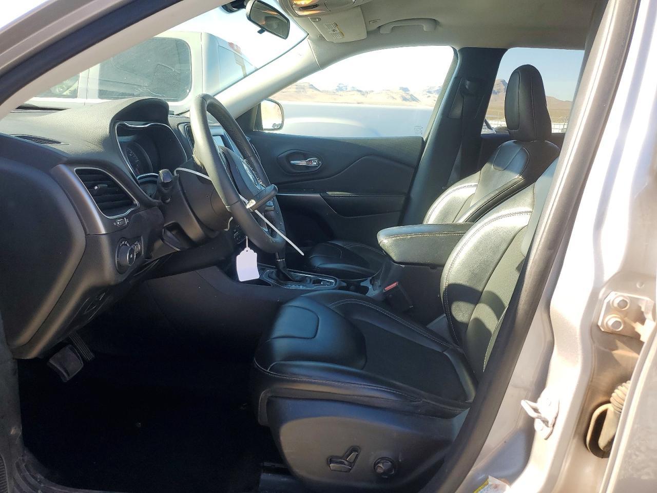 2019 JEEP CHEROKEE