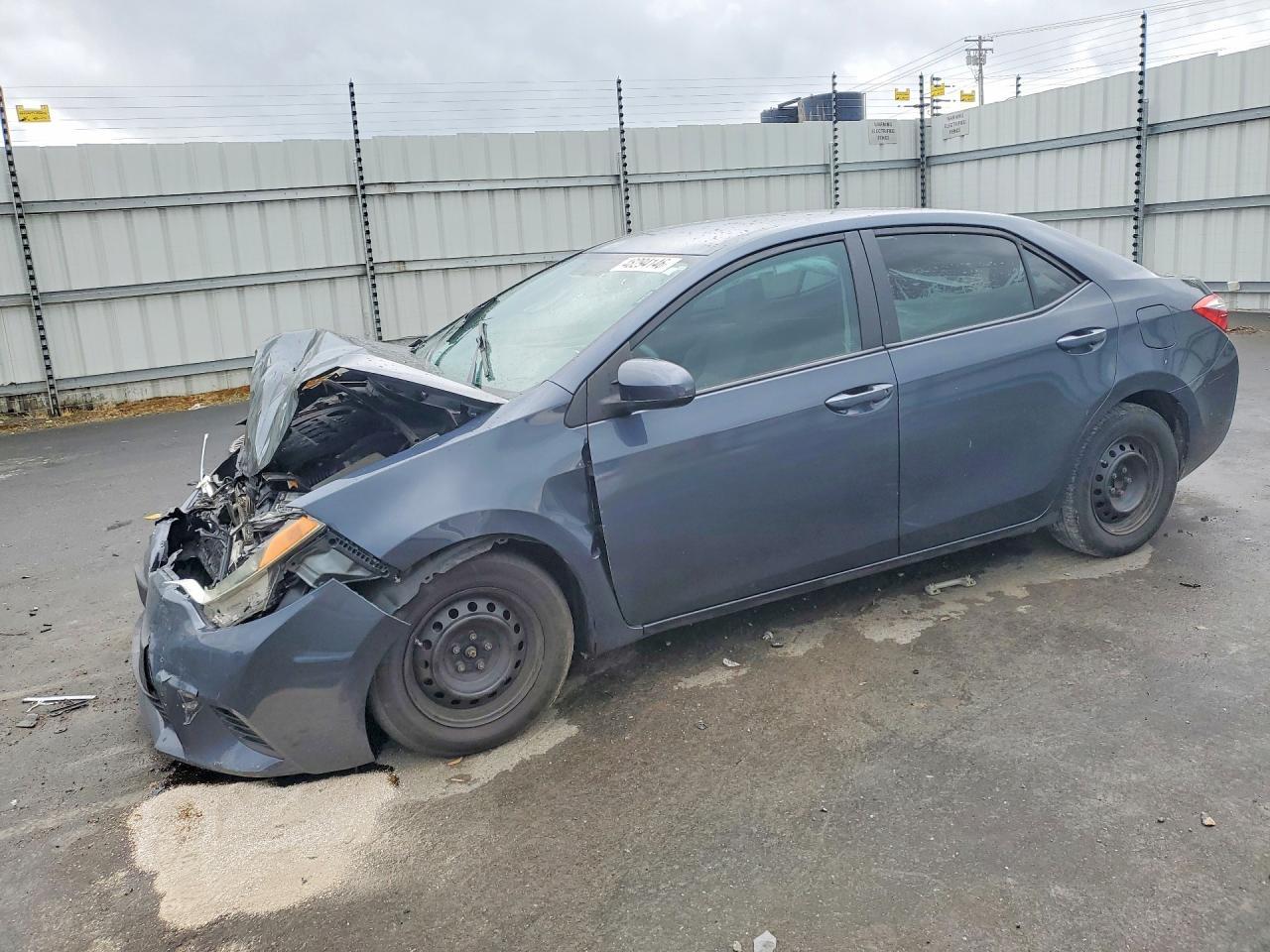 2015 TOYOTA COROLLA