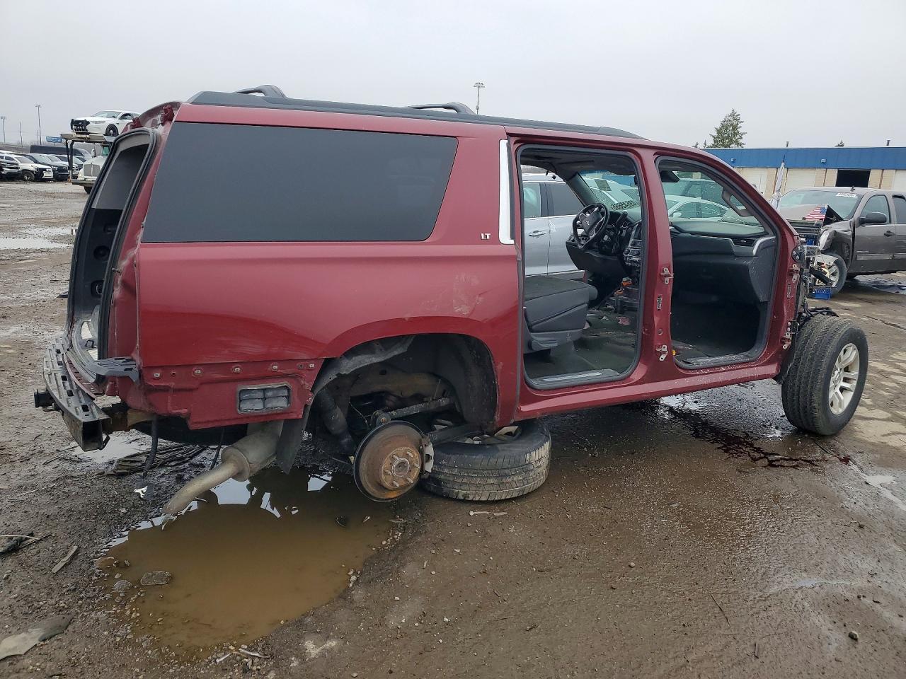 2016 CHEVROLET Suburban