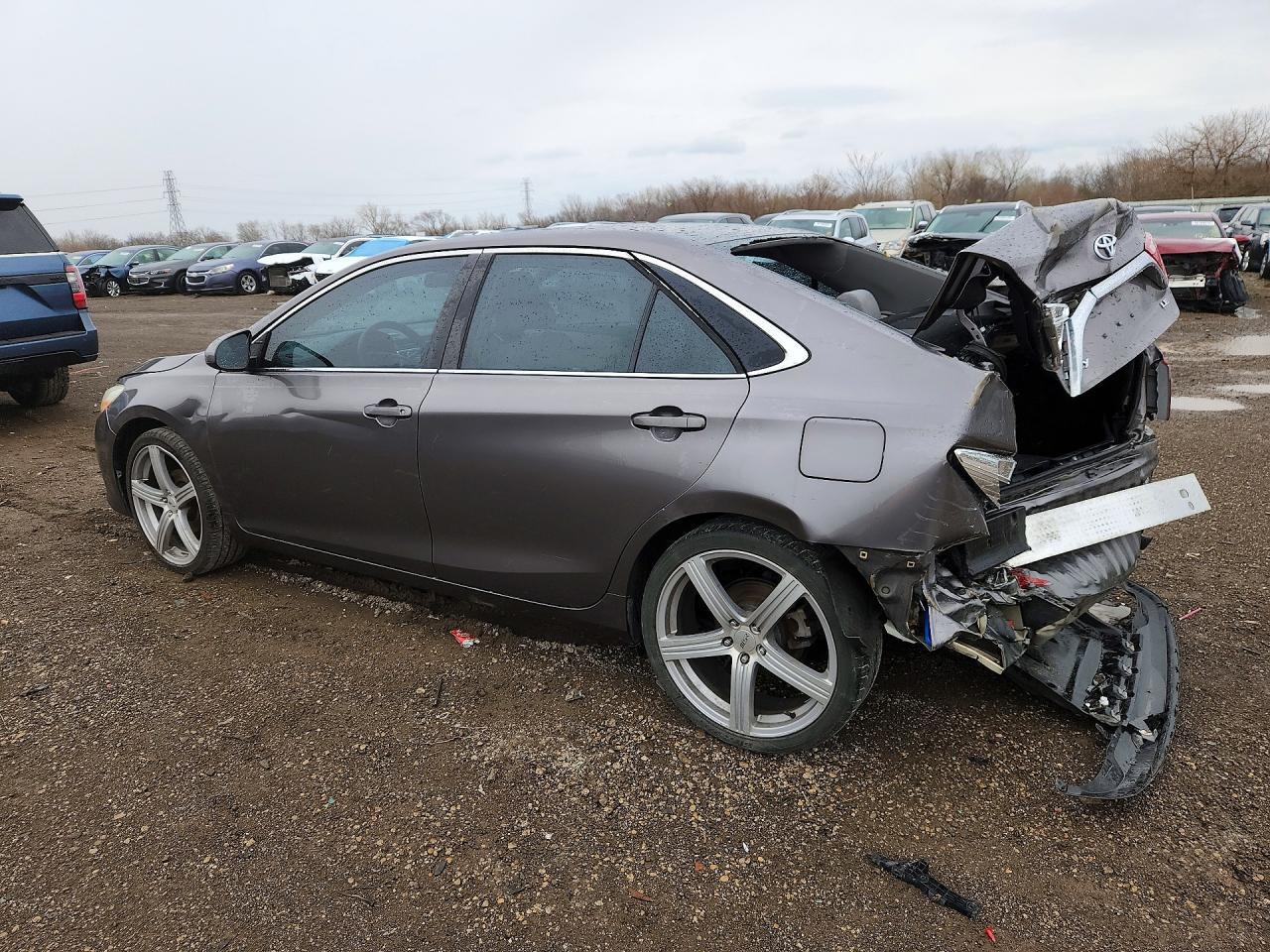 2016 TOYOTA CAMRY