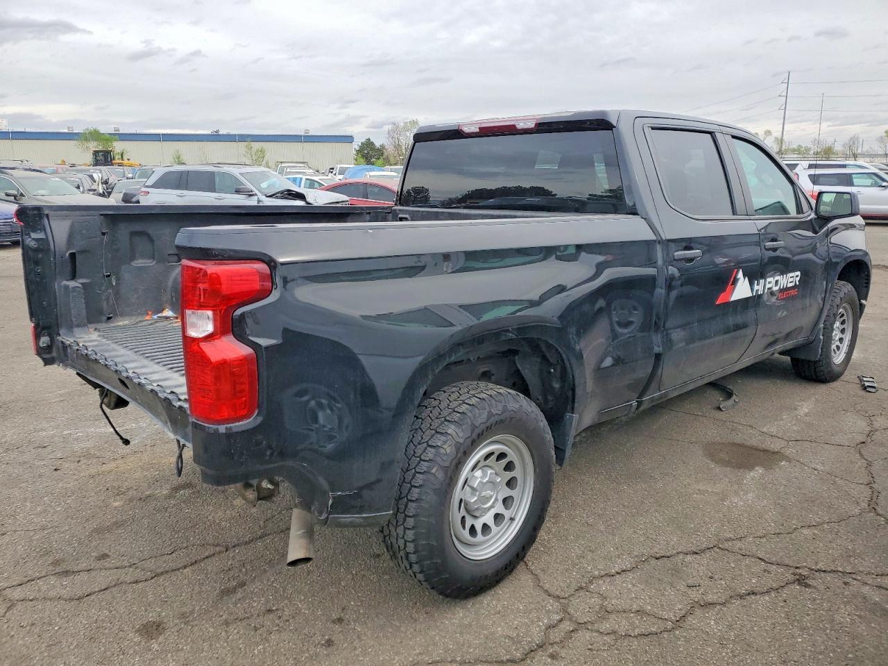 2024 CHEVROLET Silverado