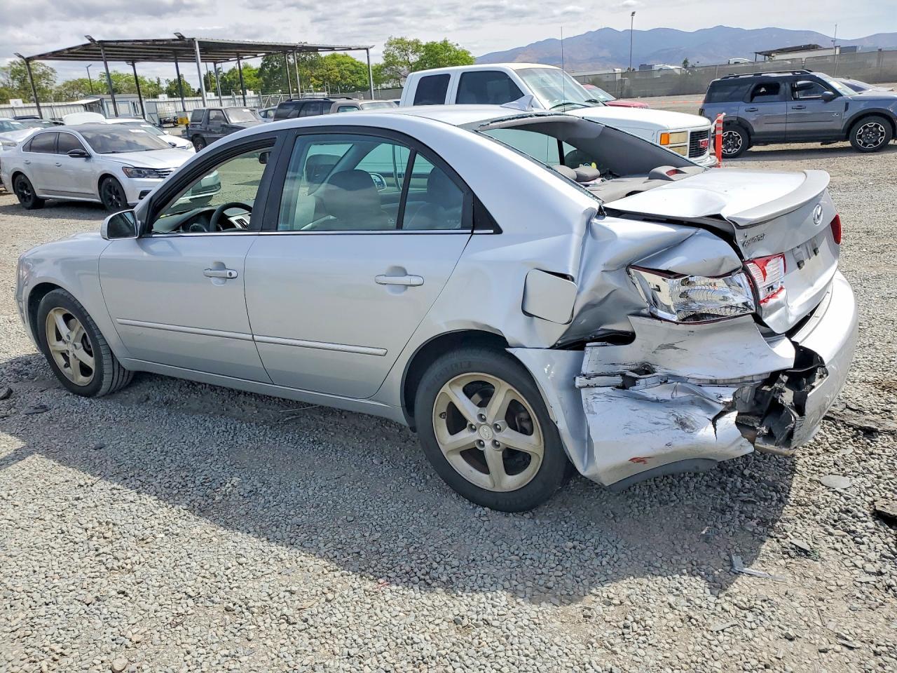 2010 HYUNDAI SONATA