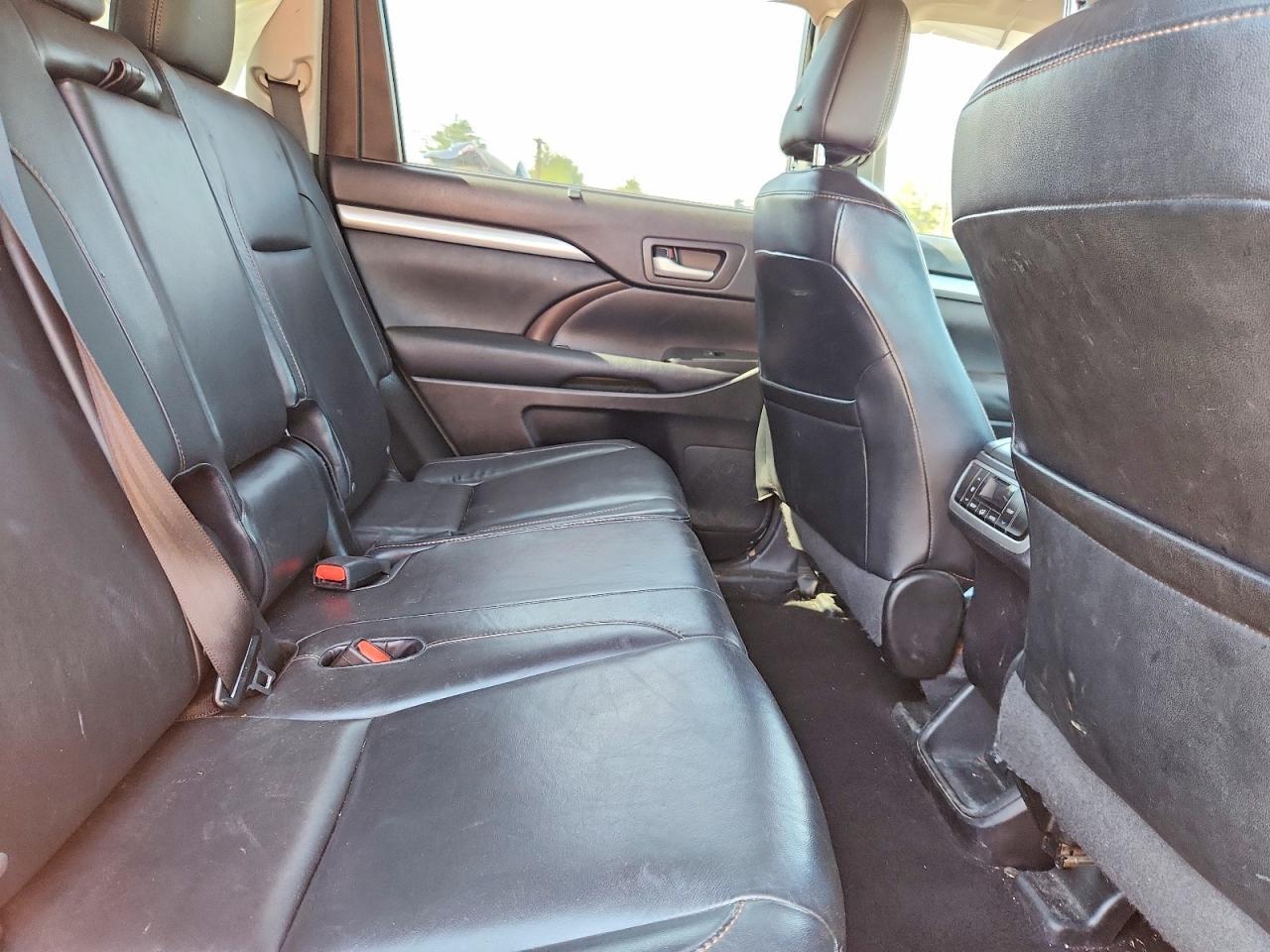 2015 TOYOTA HIGHLANDER